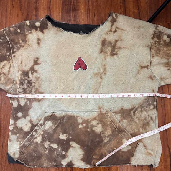 Heart Vintage Sweatshirt Pullover Distressed - Picture 5 of 7